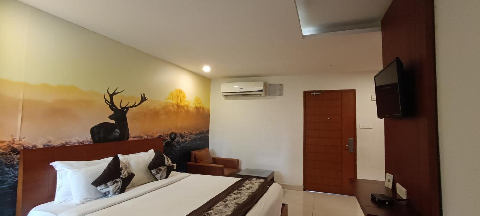 Resort Mrugavani & Hyderabad