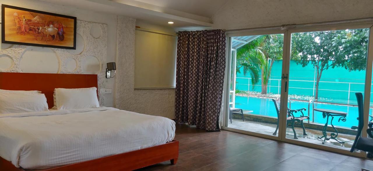 Resort Mrugavani & 4*